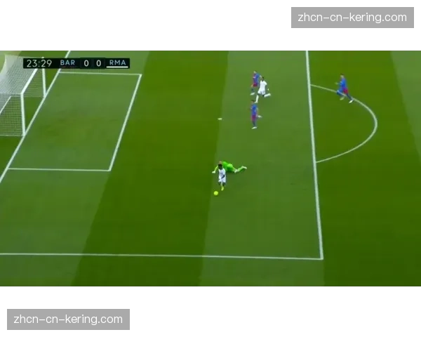 “国家德比半场：巴萨2-1皇马，亚马尔闪电破门，贝林厄姆扳回一城”